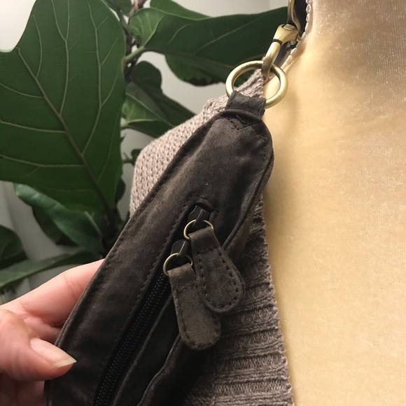 St. John’s Bay Leather Shoulder Bag - Picture 4 of 8